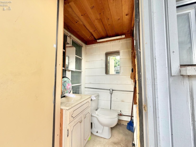 605 Gardner Street, Bellevue, 44811, 2 Bedrooms Bedrooms, ,2 BathroomsBathrooms,Residential,For Sale,Gardner,20261688