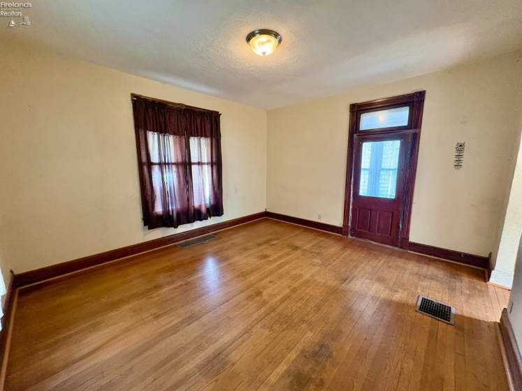70 Sandusky Street, Tiffin, 44883, 3 Bedrooms Bedrooms, ,2 BathroomsBathrooms,Residential,For Sale,Sandusky,20261749