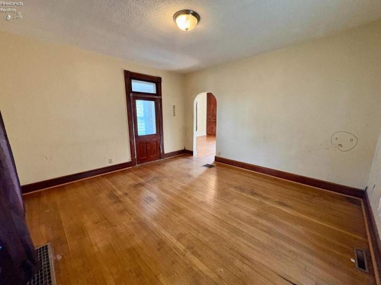 70 Sandusky Street, Tiffin, 44883, 3 Bedrooms Bedrooms, ,2 BathroomsBathrooms,Residential,For Sale,Sandusky,20261749