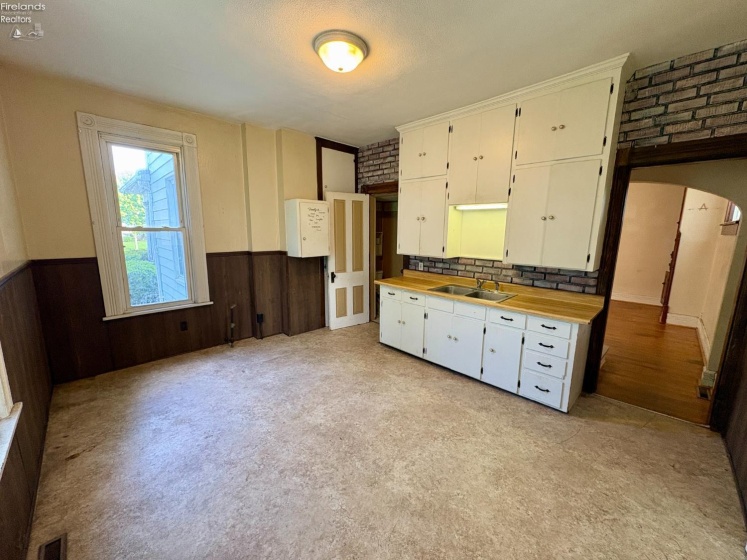 70 Sandusky Street, Tiffin, 44883, 3 Bedrooms Bedrooms, ,2 BathroomsBathrooms,Residential,For Sale,Sandusky,20261749