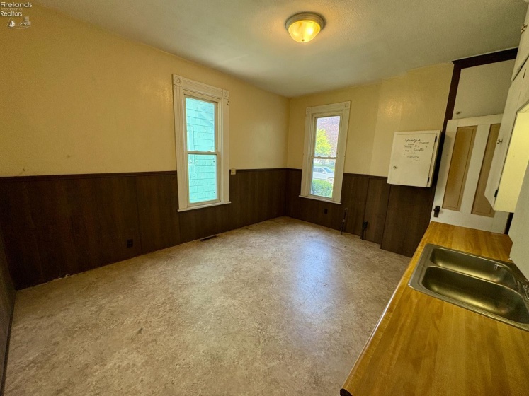 70 Sandusky Street, Tiffin, 44883, 3 Bedrooms Bedrooms, ,2 BathroomsBathrooms,Residential,For Sale,Sandusky,20261749
