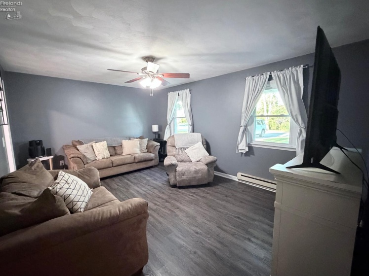1021 Kennedy Lane, Fostoria, 44883, 3 Bedrooms Bedrooms, ,2 BathroomsBathrooms,Residential,For Sale,Kennedy,20261740