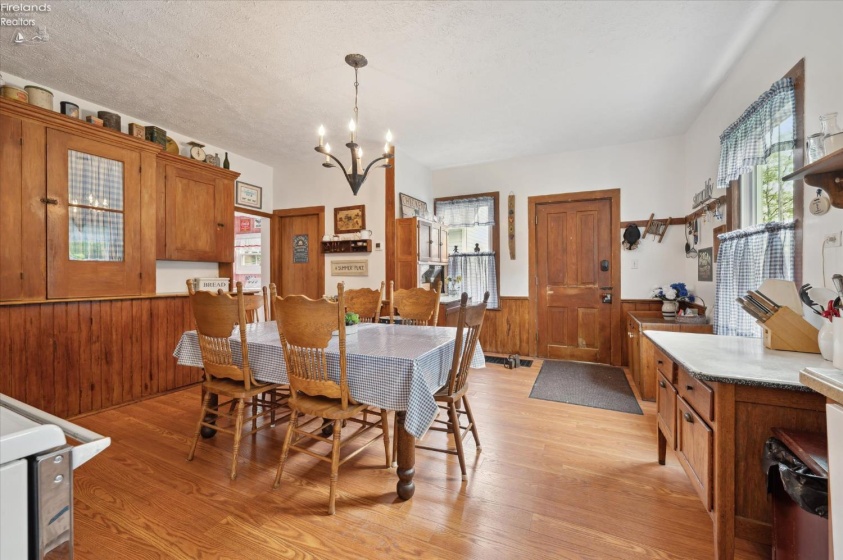 569 Victory Lane, Put-In-Bay, 43456, 4 Bedrooms Bedrooms, ,2 BathroomsBathrooms,Residential,For Sale,Victory,20261760