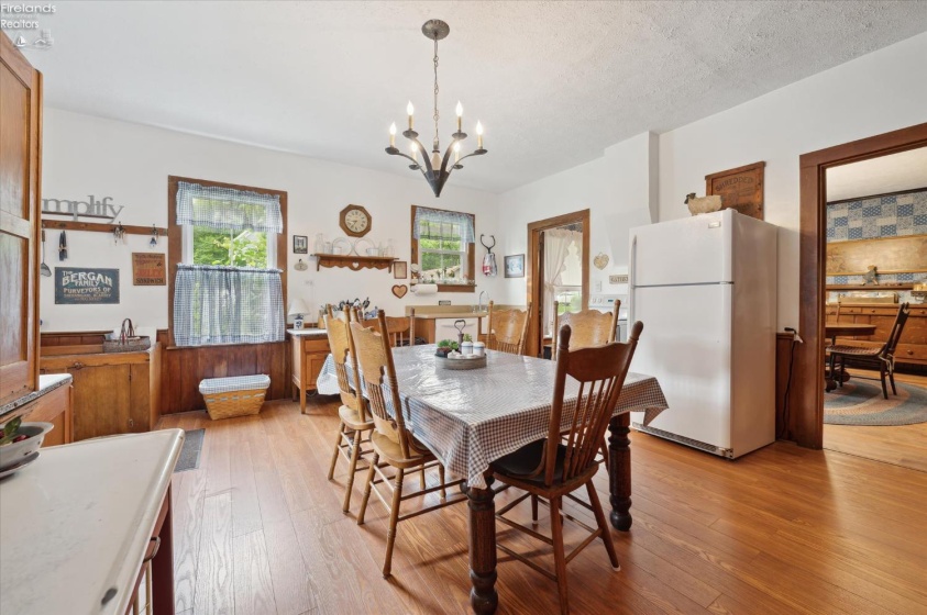 569 Victory Lane, Put-In-Bay, 43456, 4 Bedrooms Bedrooms, ,2 BathroomsBathrooms,Residential,For Sale,Victory,20261760