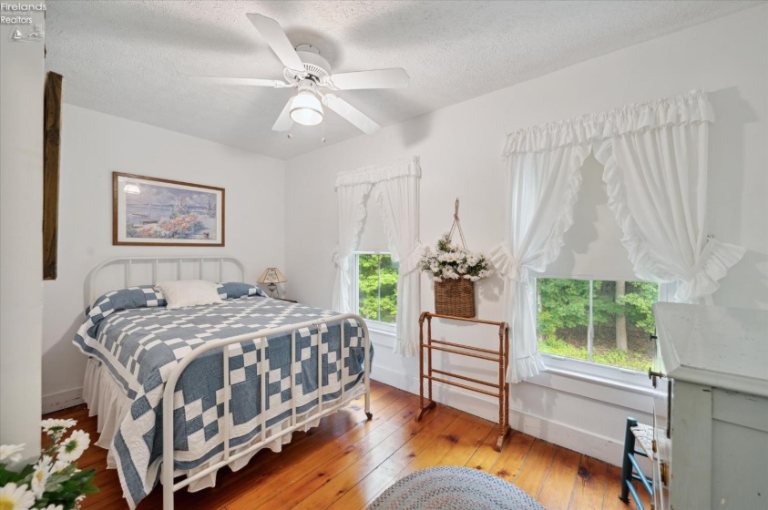 569 Victory Lane, Put-In-Bay, 43456, 4 Bedrooms Bedrooms, ,2 BathroomsBathrooms,Residential,For Sale,Victory,20261760