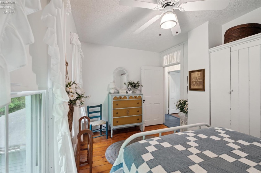 569 Victory Lane, Put-In-Bay, 43456, 4 Bedrooms Bedrooms, ,2 BathroomsBathrooms,Residential,For Sale,Victory,20261760