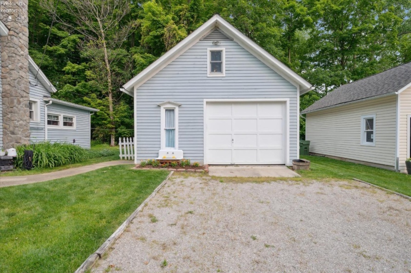 569 Victory Lane, Put-In-Bay, 43456, 4 Bedrooms Bedrooms, ,2 BathroomsBathrooms,Residential,For Sale,Victory,20261760