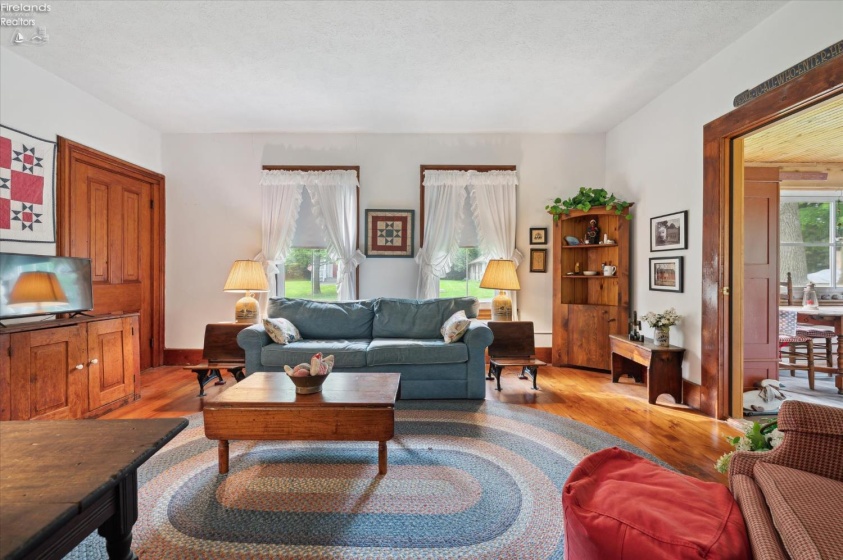 569 Victory Lane, Put-In-Bay, 43456, 4 Bedrooms Bedrooms, ,2 BathroomsBathrooms,Residential,For Sale,Victory,20261760