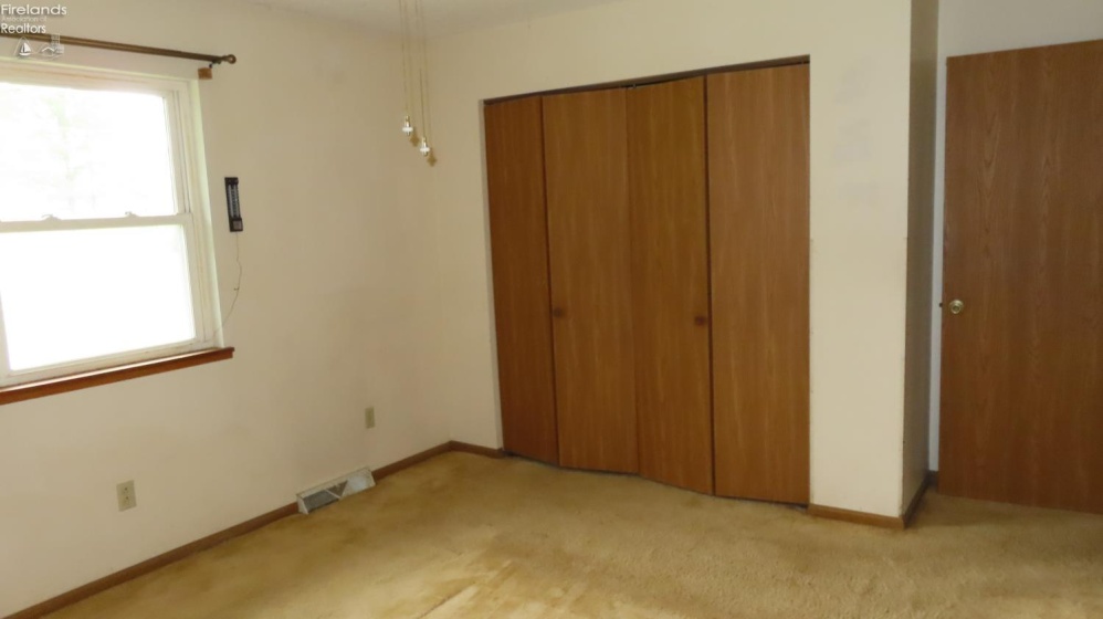 217 River Bend Road, Port Clinton, 43452, 2 Bedrooms Bedrooms, ,1 BathroomBathrooms,Residential,For Sale,River Bend,20261655