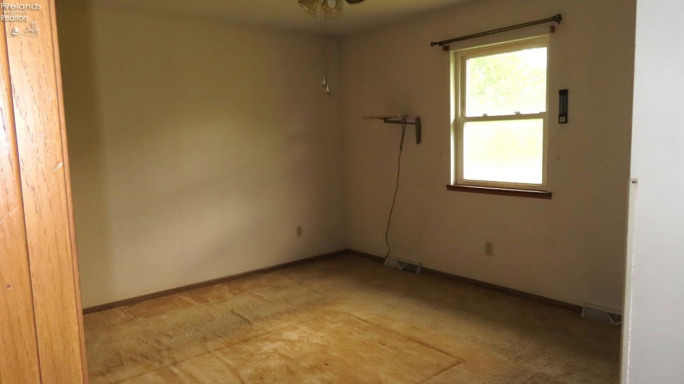 217 River Bend Road, Port Clinton, 43452, 2 Bedrooms Bedrooms, ,1 BathroomBathrooms,Residential,For Sale,River Bend,20261655