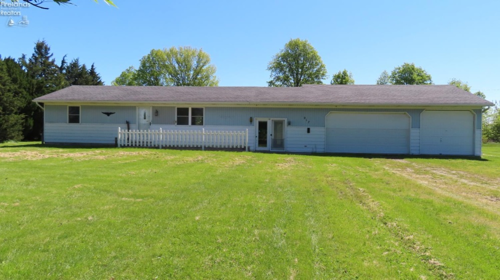 217 River Bend Road, Port Clinton, 43452, 2 Bedrooms Bedrooms, ,1 BathroomBathrooms,Residential,For Sale,River Bend,20261655