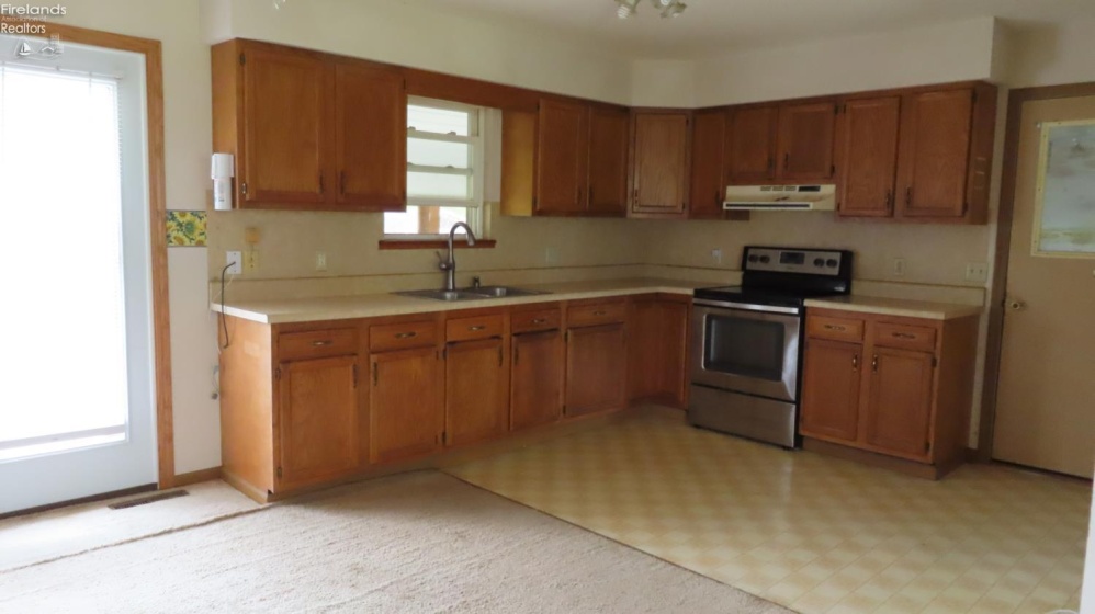 217 River Bend Road, Port Clinton, 43452, 2 Bedrooms Bedrooms, ,1 BathroomBathrooms,Residential,For Sale,River Bend,20261655