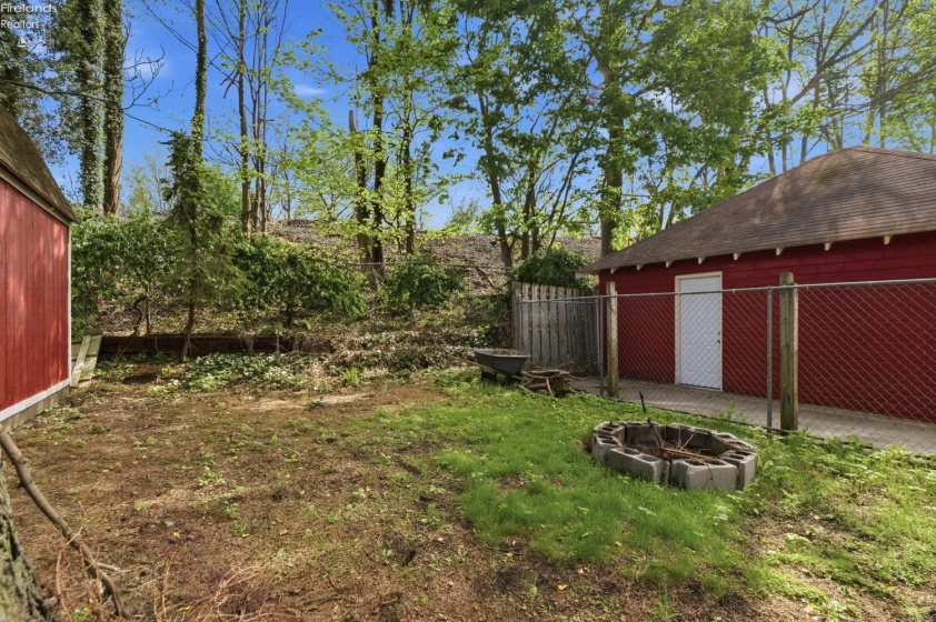 156 Beaver Court, Amherst, 44001, 4 Bedrooms Bedrooms, ,2 BathroomsBathrooms,Residential,For Sale,Beaver,20261772