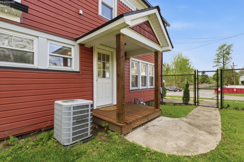 156 Beaver Court, Amherst, 44001, 4 Bedrooms Bedrooms, ,2 BathroomsBathrooms,Residential,For Sale,Beaver,20261772