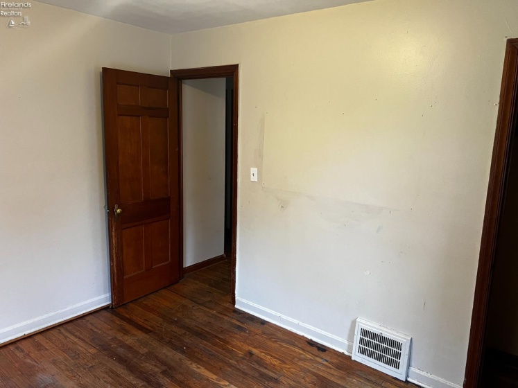3162 Lincoln Street, Lorain, 44052, 3 Bedrooms Bedrooms, ,1 BathroomBathrooms,Residential,For Sale,Lincoln,20261769