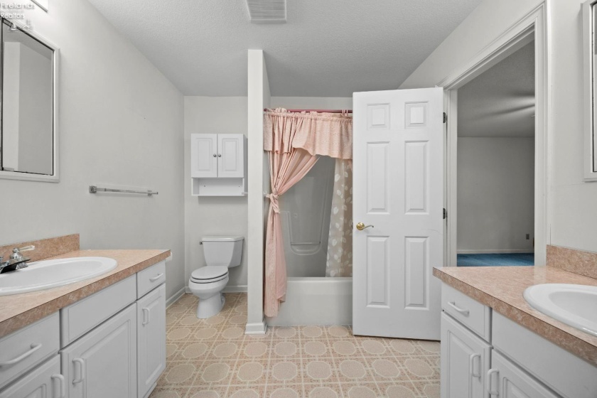 3710 Turfside Circle, Huron, 44839, 4 Bedrooms Bedrooms, ,4 BathroomsBathrooms,Residential,For Sale,Turfside,20261613
