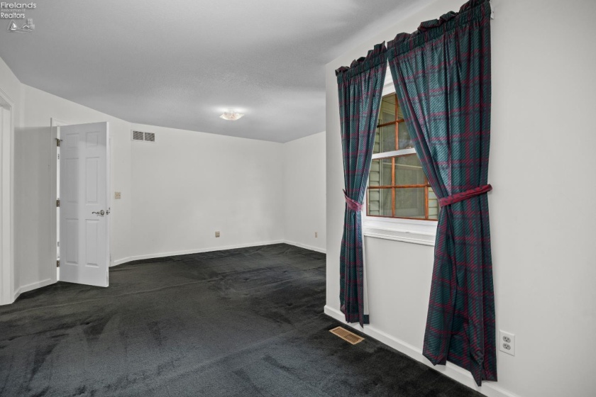3710 Turfside Circle, Huron, 44839, 4 Bedrooms Bedrooms, ,4 BathroomsBathrooms,Residential,For Sale,Turfside,20261613