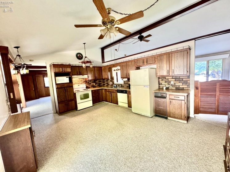 925 Nautical Drive, Vermilion, 44089, 3 Bedrooms Bedrooms, ,2 BathroomsBathrooms,Residential,For Sale,Nautical,20261775