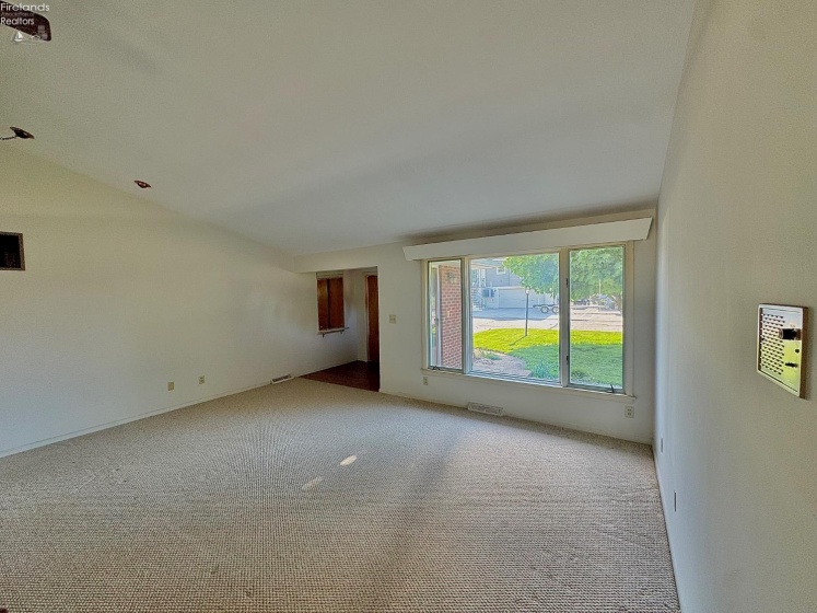 925 Nautical Drive, Vermilion, 44089, 3 Bedrooms Bedrooms, ,2 BathroomsBathrooms,Residential,For Sale,Nautical,20261775