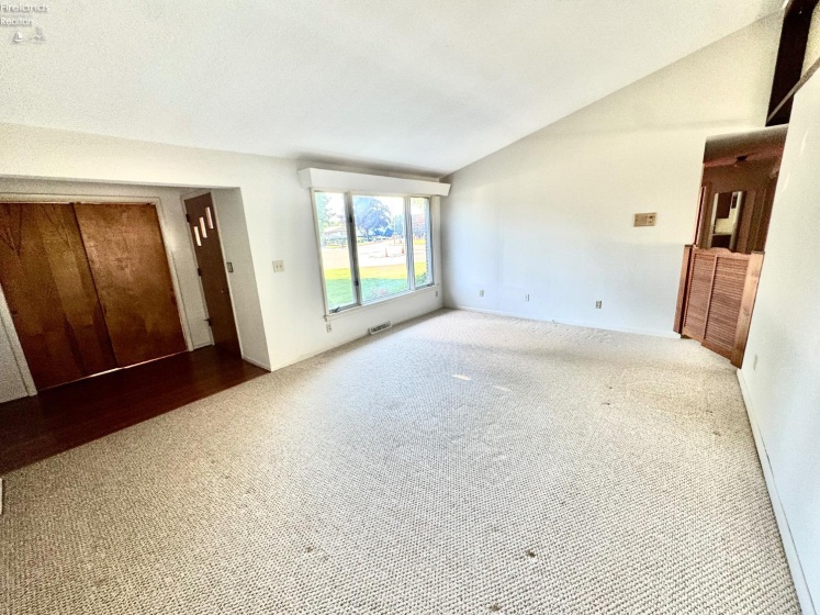 925 Nautical Drive, Vermilion, 44089, 3 Bedrooms Bedrooms, ,2 BathroomsBathrooms,Residential,For Sale,Nautical,20261775