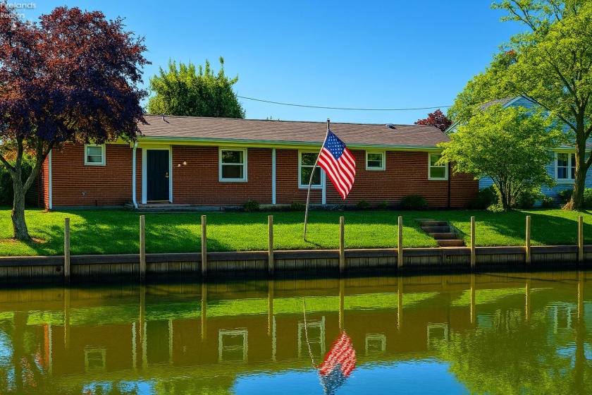 925 Nautical Drive, Vermilion, 44089, 3 Bedrooms Bedrooms, ,2 BathroomsBathrooms,Residential,For Sale,Nautical,20261775