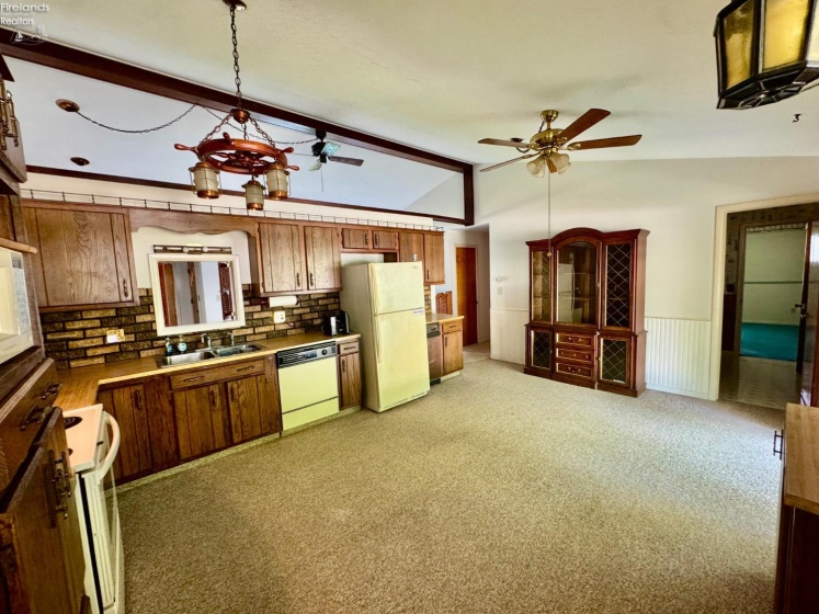 925 Nautical Drive, Vermilion, 44089, 3 Bedrooms Bedrooms, ,2 BathroomsBathrooms,Residential,For Sale,Nautical,20261775