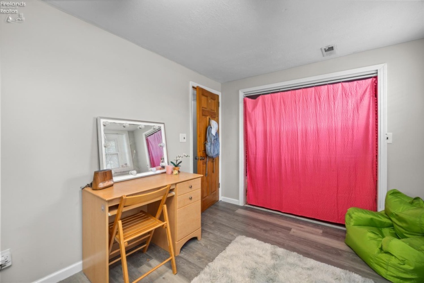 1121 Oakwood Drive, Vermilion, 44089, 3 Bedrooms Bedrooms, ,2 BathroomsBathrooms,Residential,For Sale,Oakwood,20261786