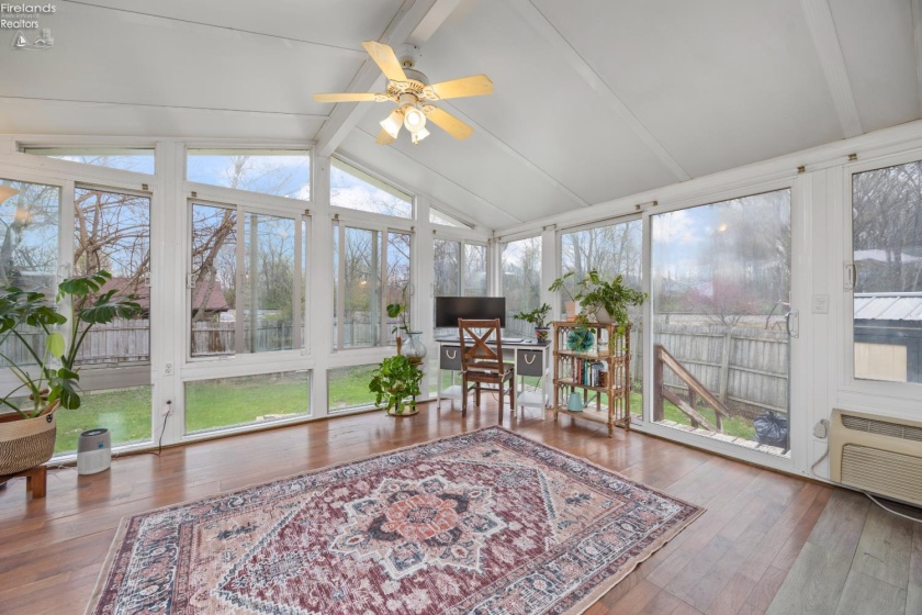1121 Oakwood Drive, Vermilion, 44089, 3 Bedrooms Bedrooms, ,2 BathroomsBathrooms,Residential,For Sale,Oakwood,20261786