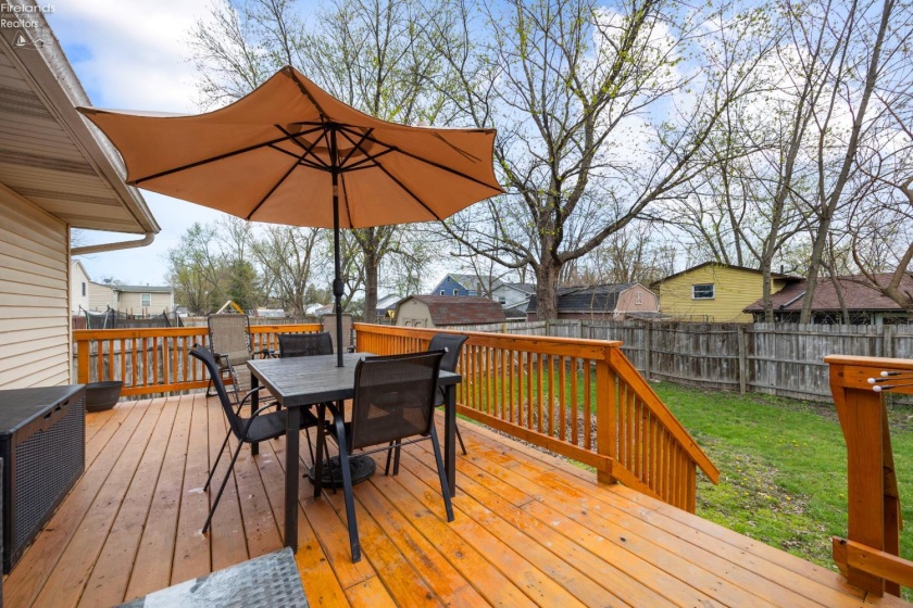 1121 Oakwood Drive, Vermilion, 44089, 3 Bedrooms Bedrooms, ,2 BathroomsBathrooms,Residential,For Sale,Oakwood,20261786