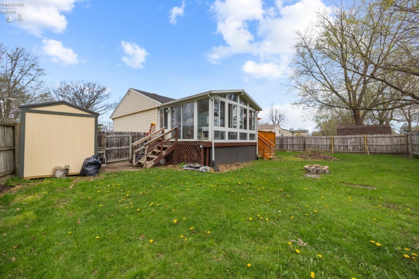 1121 Oakwood Drive, Vermilion, 44089, 3 Bedrooms Bedrooms, ,2 BathroomsBathrooms,Residential,For Sale,Oakwood,20261786