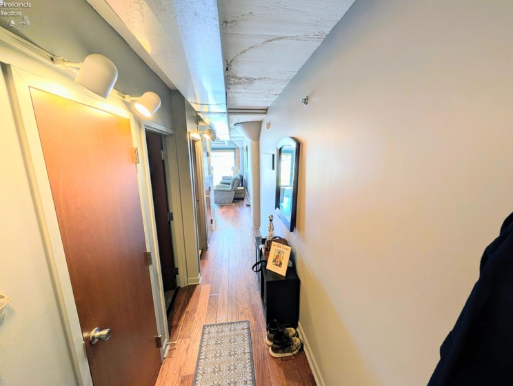 401 SHORELINE Drive, Sandusky, 44870, 1 Bedroom Bedrooms, ,1 BathroomBathrooms,Residential,For Sale,SHORELINE,20261778