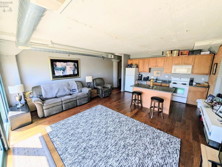 401 SHORELINE Drive, Sandusky, 44870, 1 Bedroom Bedrooms, ,1 BathroomBathrooms,Residential,For Sale,SHORELINE,20261778