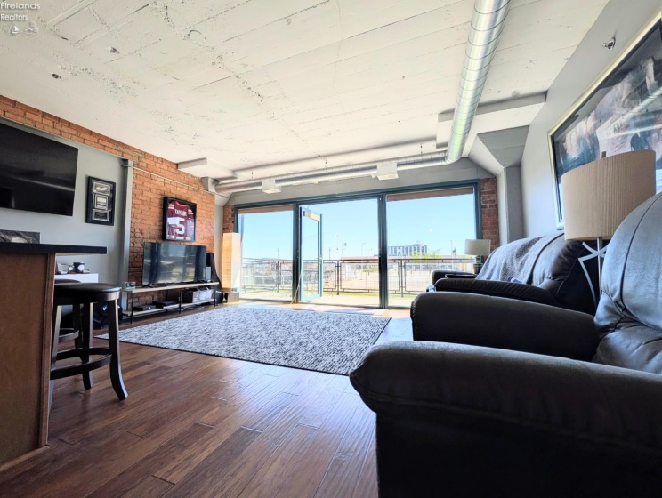 401 SHORELINE Drive, Sandusky, 44870, 1 Bedroom Bedrooms, ,1 BathroomBathrooms,Residential,For Sale,SHORELINE,20261778