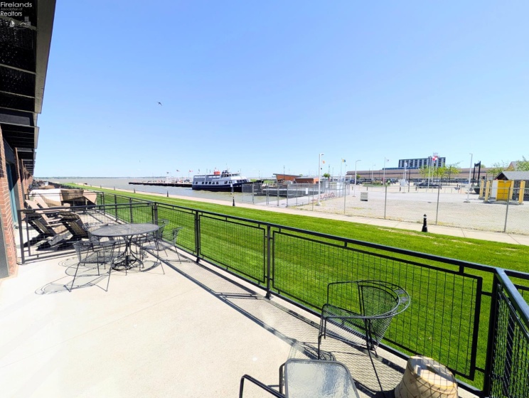 401 SHORELINE Drive, Sandusky, 44870, 1 Bedroom Bedrooms, ,1 BathroomBathrooms,Residential,For Sale,SHORELINE,20261778