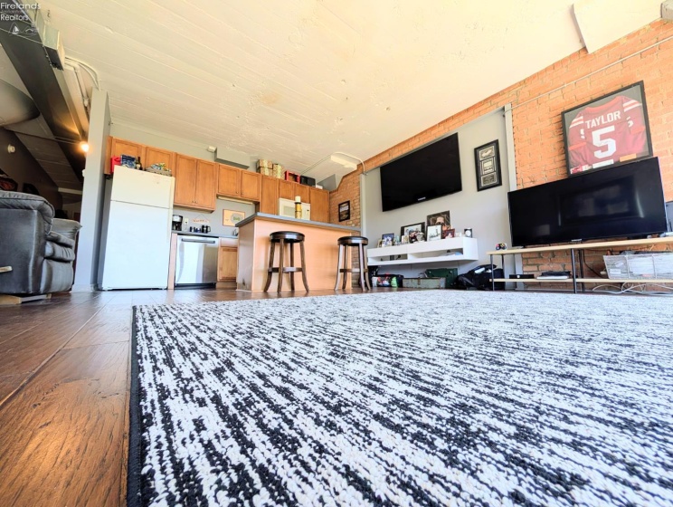 401 SHORELINE Drive, Sandusky, 44870, 1 Bedroom Bedrooms, ,1 BathroomBathrooms,Residential,For Sale,SHORELINE,20261778