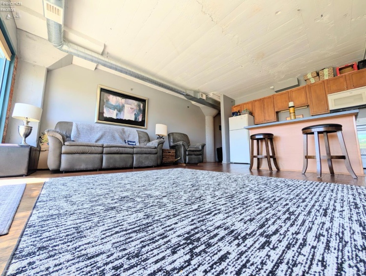 401 SHORELINE Drive, Sandusky, 44870, 1 Bedroom Bedrooms, ,1 BathroomBathrooms,Residential,For Sale,SHORELINE,20261778