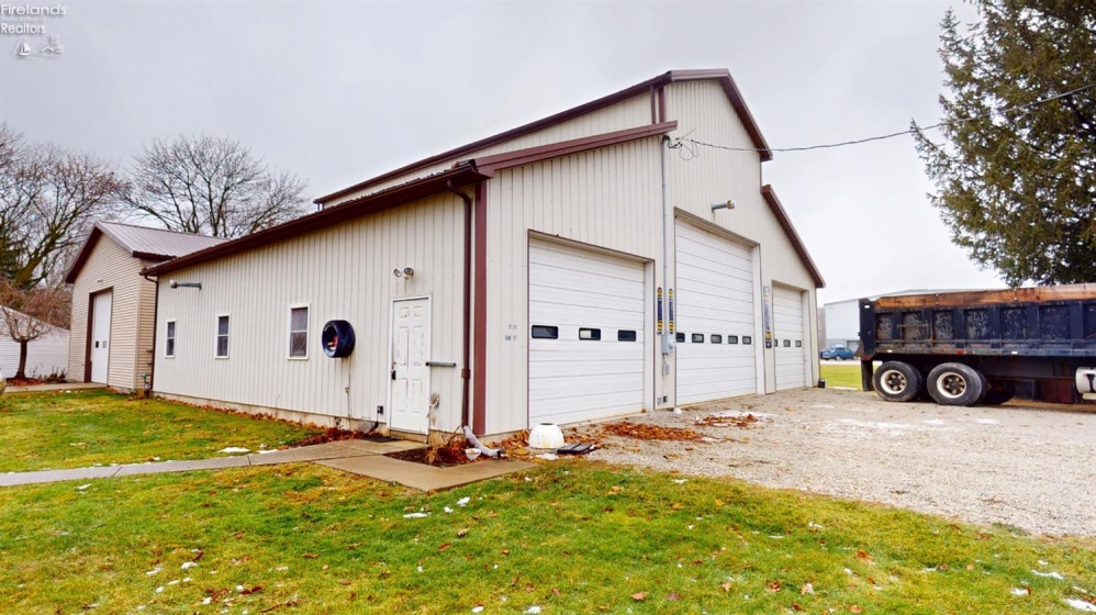 1001 Oak Street, Woodville, 43469, ,1 BathroomBathrooms,Residential,For Sale,Oak,20254739