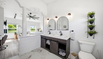 1766 Jeannie Drive, Marblehead, 43440, 4 Bedrooms Bedrooms, ,4 BathroomsBathrooms,Residential,For Sale,Jeannie,20261586