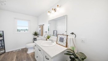 1766 Jeannie Drive, Marblehead, 43440, 4 Bedrooms Bedrooms, ,4 BathroomsBathrooms,Residential,For Sale,Jeannie,20261586