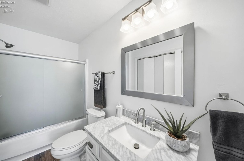 1766 Jeannie Drive, Marblehead, 43440, 4 Bedrooms Bedrooms, ,4 BathroomsBathrooms,Residential,For Sale,Jeannie,20261586