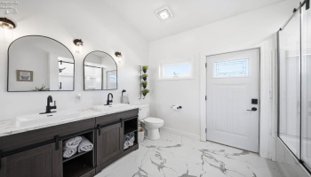 1766 Jeannie Drive, Marblehead, 43440, 4 Bedrooms Bedrooms, ,4 BathroomsBathrooms,Residential,For Sale,Jeannie,20261586