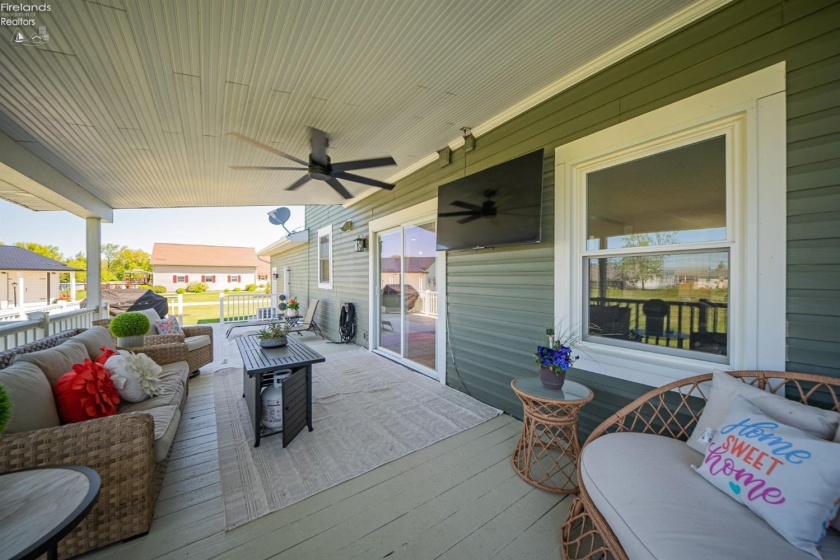 1766 Jeannie Drive, Marblehead, 43440, 4 Bedrooms Bedrooms, ,4 BathroomsBathrooms,Residential,For Sale,Jeannie,20261586