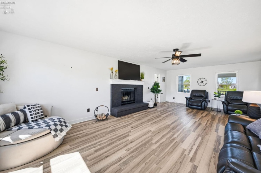 1766 Jeannie Drive, Marblehead, 43440, 4 Bedrooms Bedrooms, ,4 BathroomsBathrooms,Residential,For Sale,Jeannie,20261586
