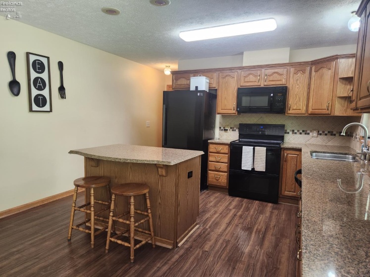 1457 Marblewood Drive, Marblehead, 43440, 4 Bedrooms Bedrooms, ,3 BathroomsBathrooms,Residential,For Sale,Marblewood,20261314