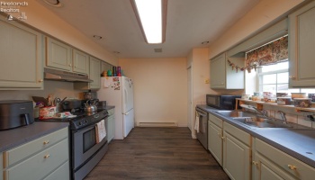 231 Highland, Bellevue, 44811, 3 Bedrooms Bedrooms, ,3 BathroomsBathrooms,Residential,For Sale,Highland,20261578