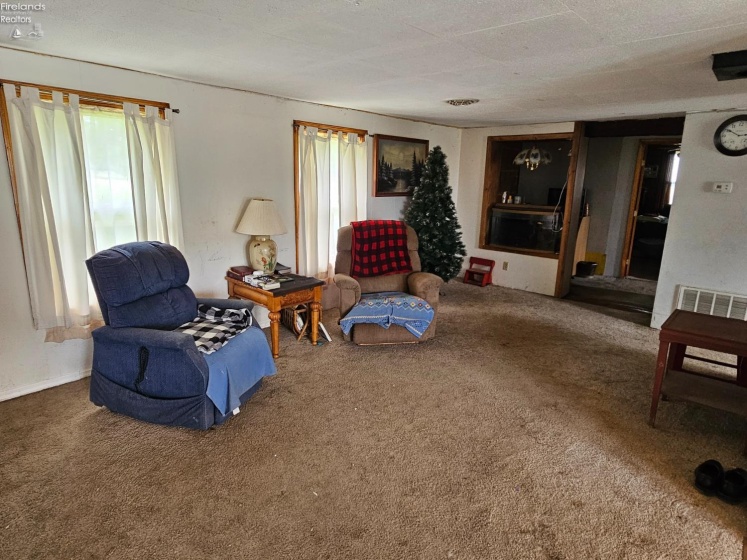 2057 SR 18, Republic, 44867, 4 Bedrooms Bedrooms, ,2 BathroomsBathrooms,Residential,For Sale,SR 18,20261789