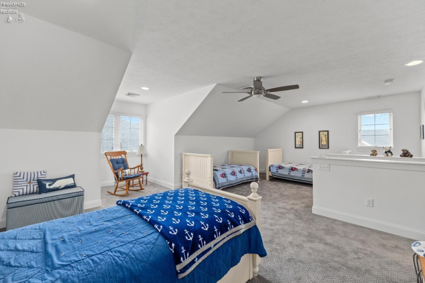 2621 Chateau Drive, Port Clinton, 43452, 3 Bedrooms Bedrooms, ,3 BathroomsBathrooms,Residential,For Sale,Chateau,20261783