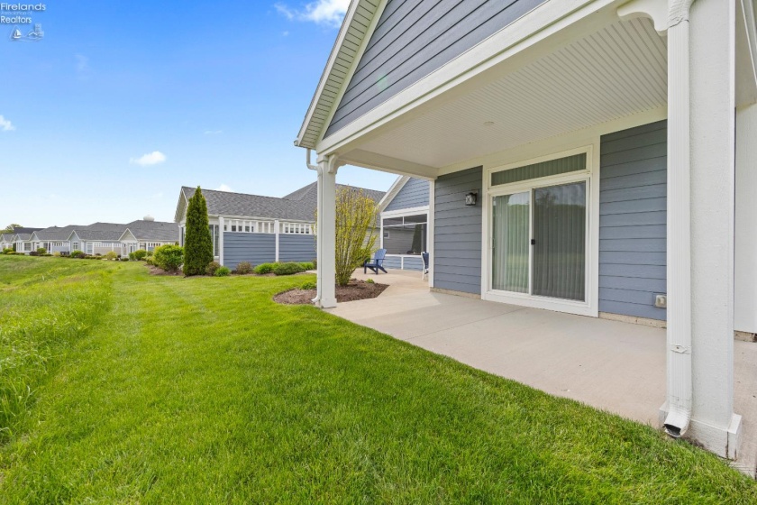 2621 Chateau Drive, Port Clinton, 43452, 3 Bedrooms Bedrooms, ,3 BathroomsBathrooms,Residential,For Sale,Chateau,20261783