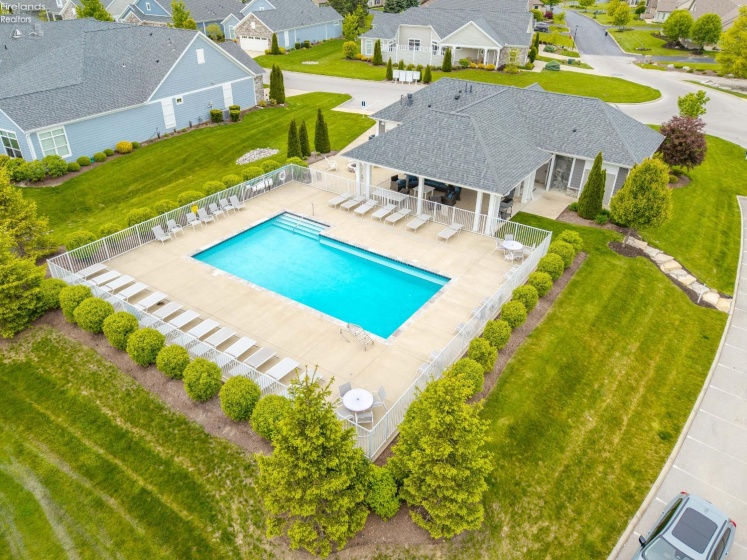 2621 Chateau Drive, Port Clinton, 43452, 3 Bedrooms Bedrooms, ,3 BathroomsBathrooms,Residential,For Sale,Chateau,20261783