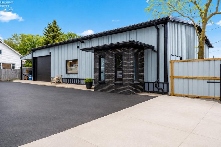 1401 Edgewater Avenue, Sandusky, 44870, ,Commercial,For Sale,Edgewater,20261793